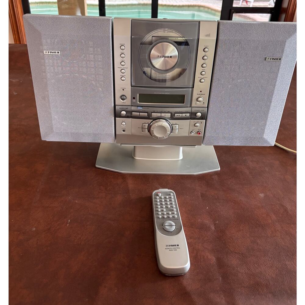 Fisher Portable AM/FM Stereo CD Player Model Slim-1510SL + Remote TESTED WORKS